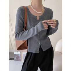 V-neck Short Solid Colour Knitted Cardigan